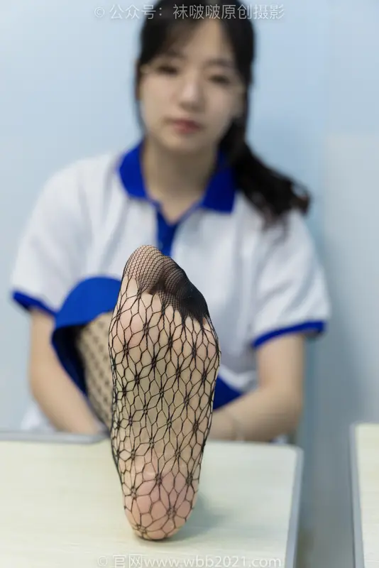 [BoBoSocks袜啵啵] NO.375 小甜豆-高跟鞋、黑色蕾丝网袜、校服裤里丝（花絮版） 18