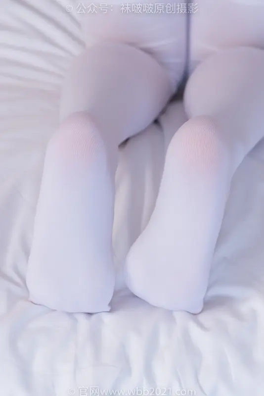 [BoBoSocks袜啵啵] NO.390 甜甜圈-板鞋、厚黑丝大腿袜、厚白丝大腿袜（花絮版） 3