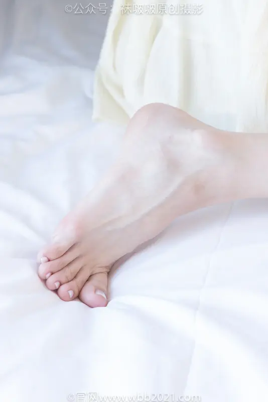 [BoBoSocks袜啵啵] NO.391 稚予-两双高跟鞋、肉丝（脚尖微加固款）、油亮白丝（脚尖透明款）、裸足（花絮版） 2